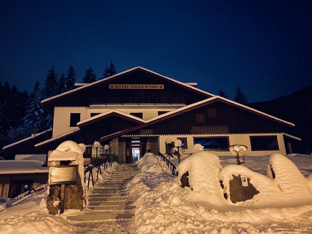 Hotel Valled'Oro Borno Exteriör bild